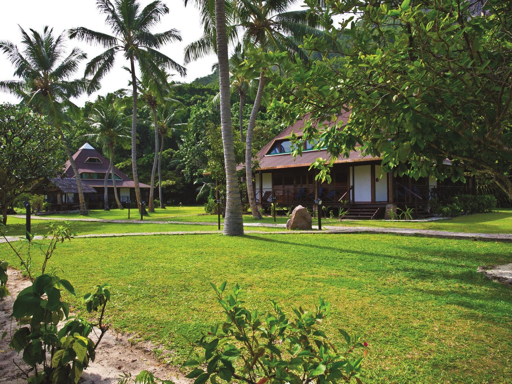 New Emerald Cove Hotel Baie Sainte Anne Eksteriør bilde