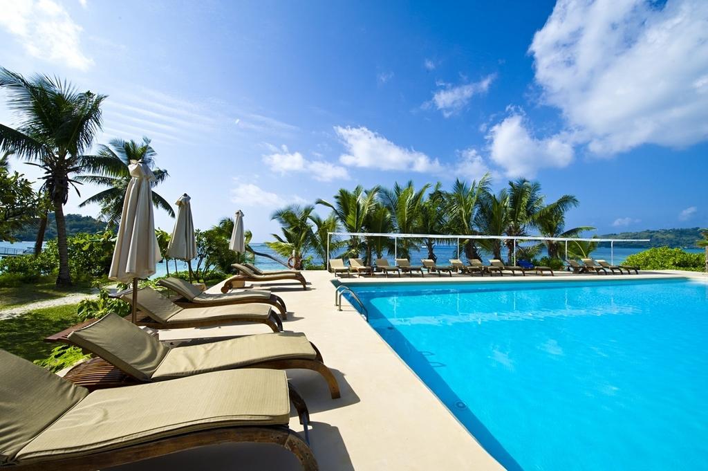 New Emerald Cove Hotel Baie Sainte Anne Eksteriør bilde